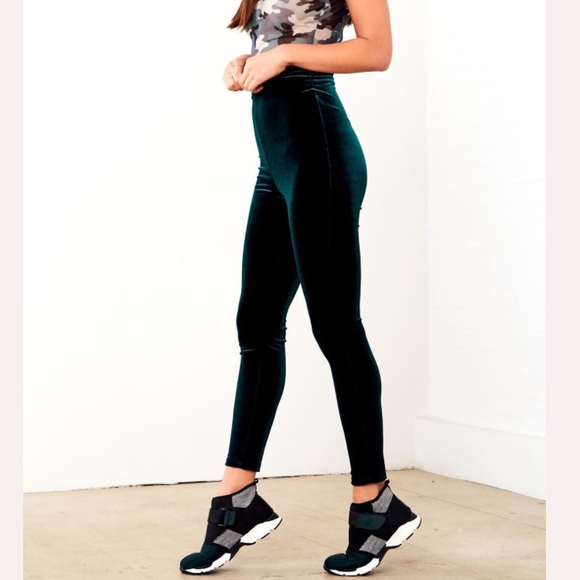 SORELLA VITA Pants - Emerald Crushed Velvet Leggings